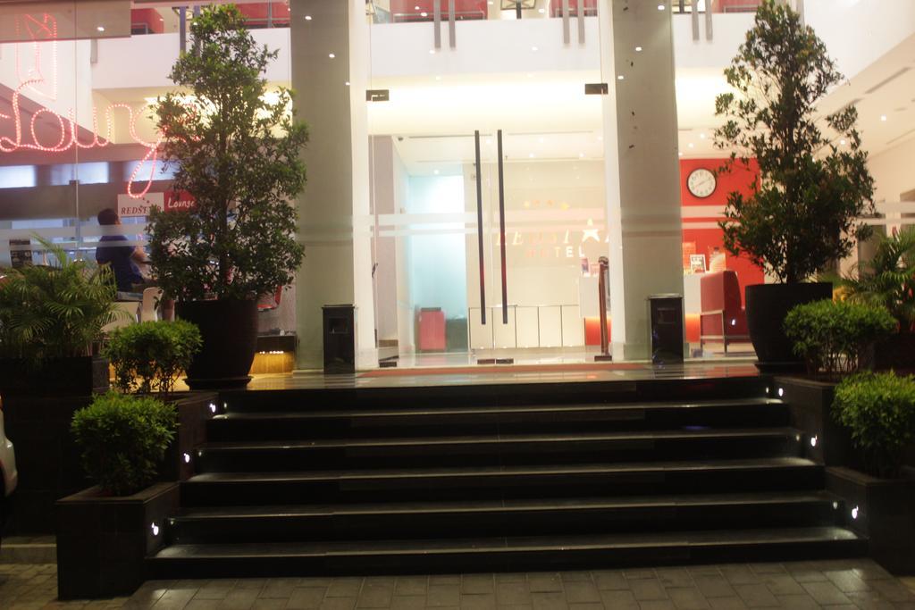 Redstar Hotel Τζακάρτα Εξωτερικό φωτογραφία