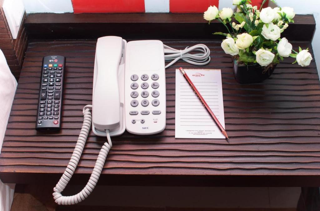 Redstar Hotel Τζακάρτα Εξωτερικό φωτογραφία