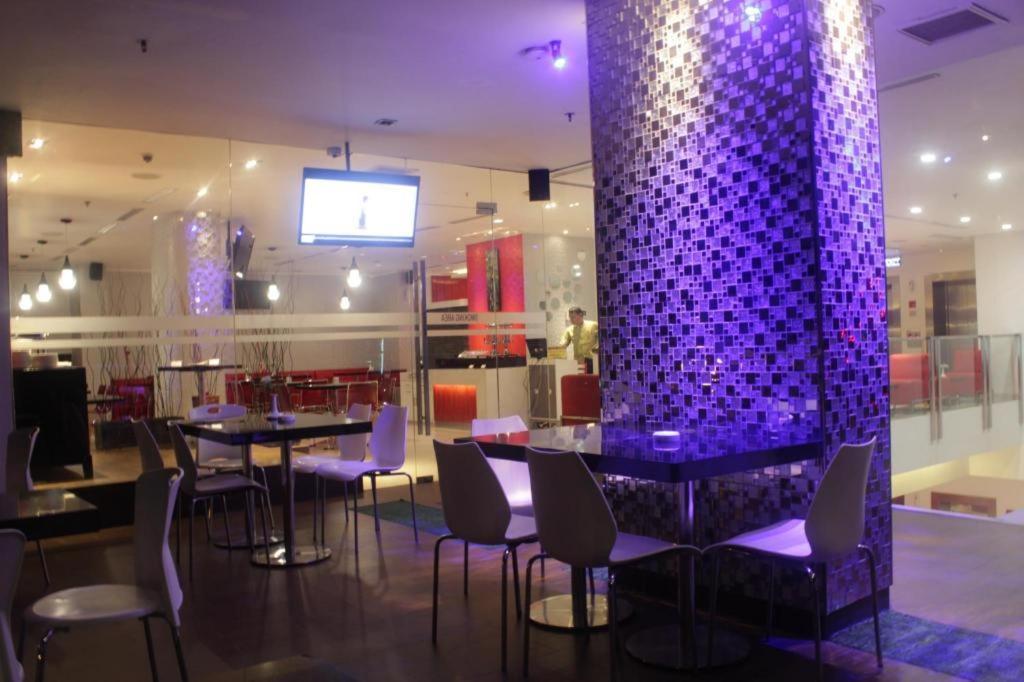Redstar Hotel Τζακάρτα Εξωτερικό φωτογραφία