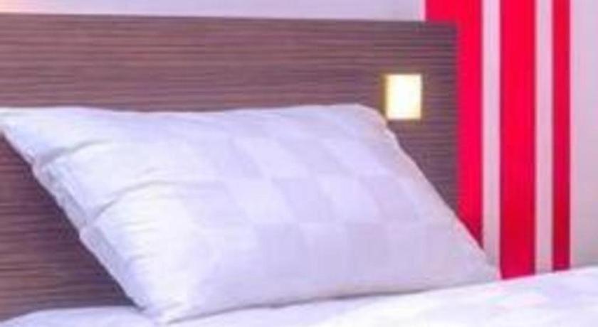 Redstar Hotel Τζακάρτα Εξωτερικό φωτογραφία