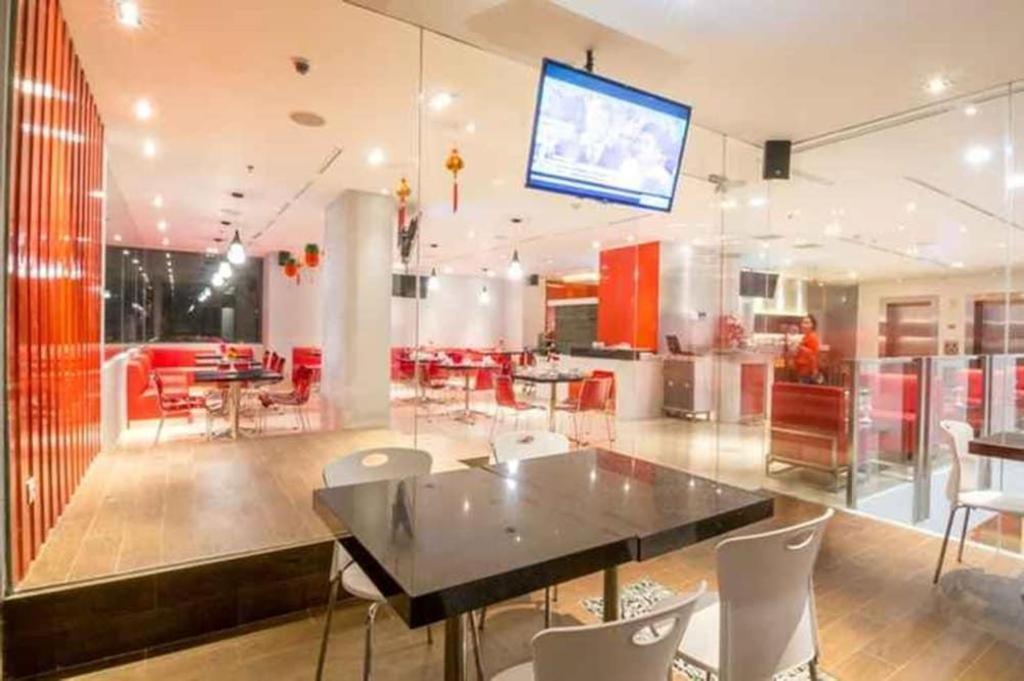 Redstar Hotel Τζακάρτα Εξωτερικό φωτογραφία